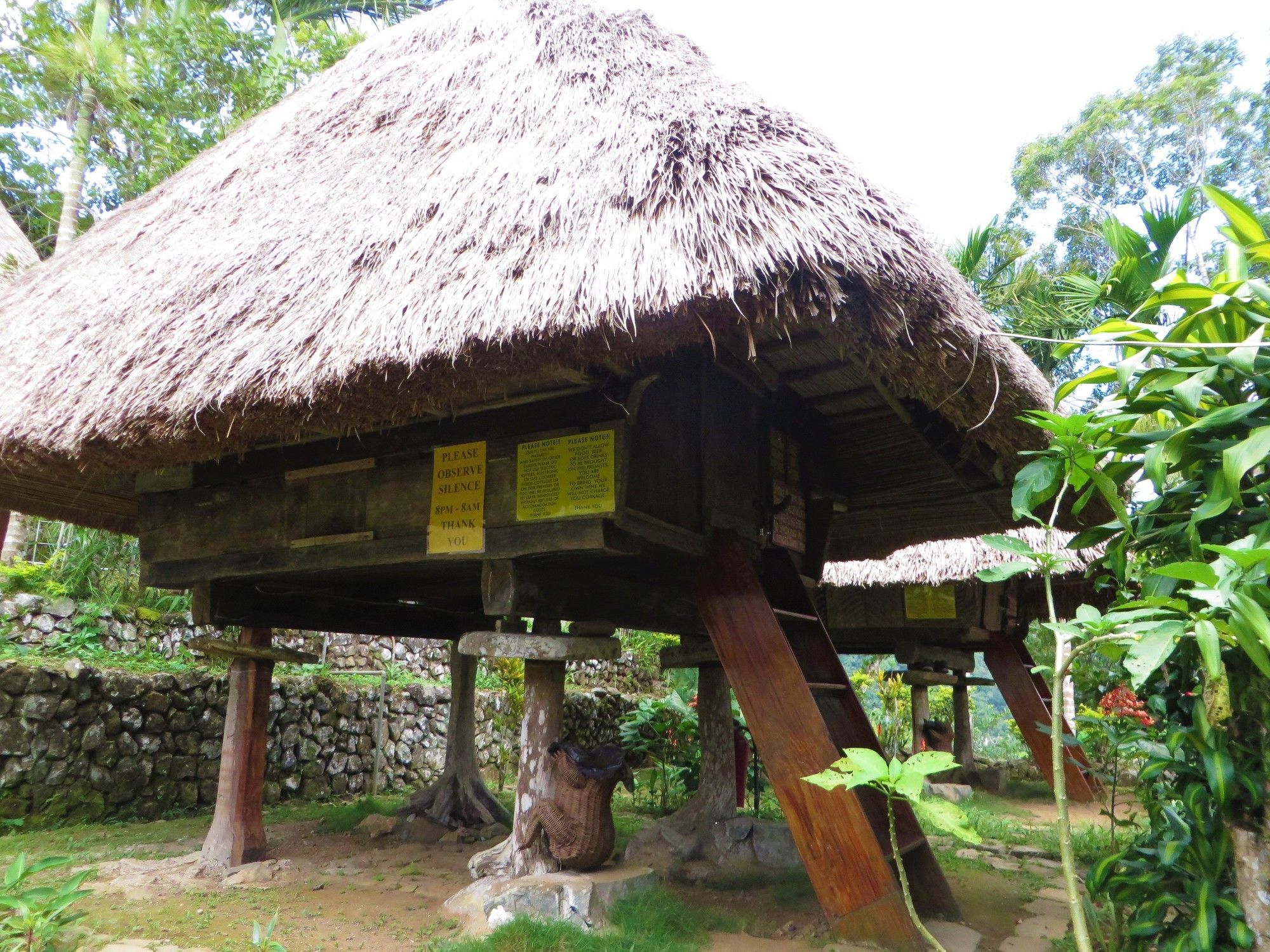 Native Village Inn Banaue Buitenkant foto